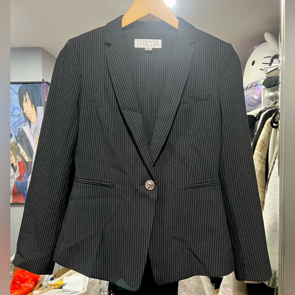 Tahari Matching Blazer and Suit Pants